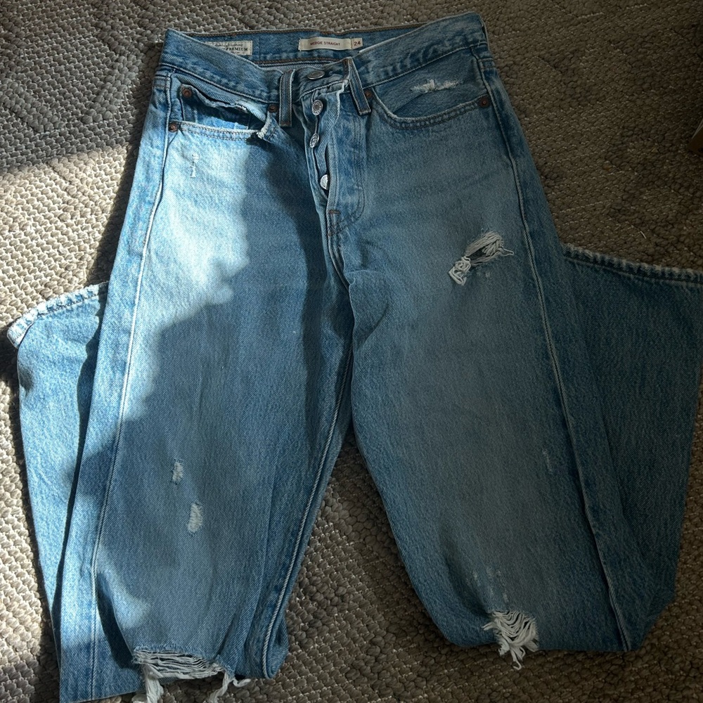 Wedgie Straight Levis